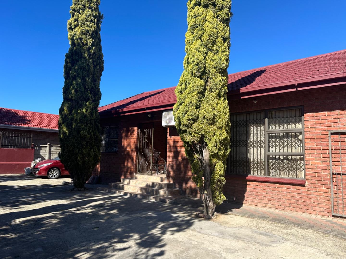 3 Bedroom House for sale in Modelkloof P24114503034