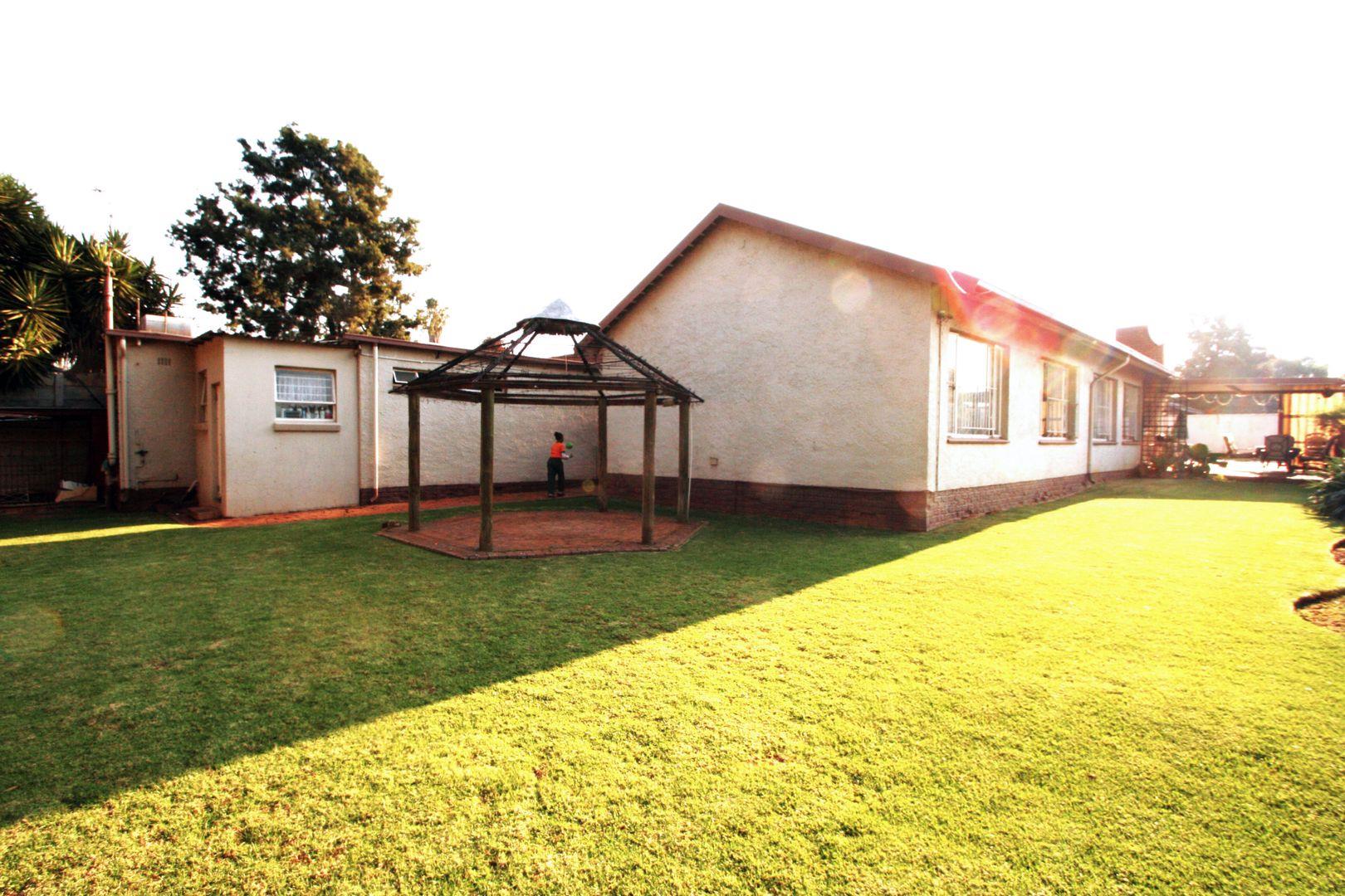 Edleen Property Houses for sale in Edleen