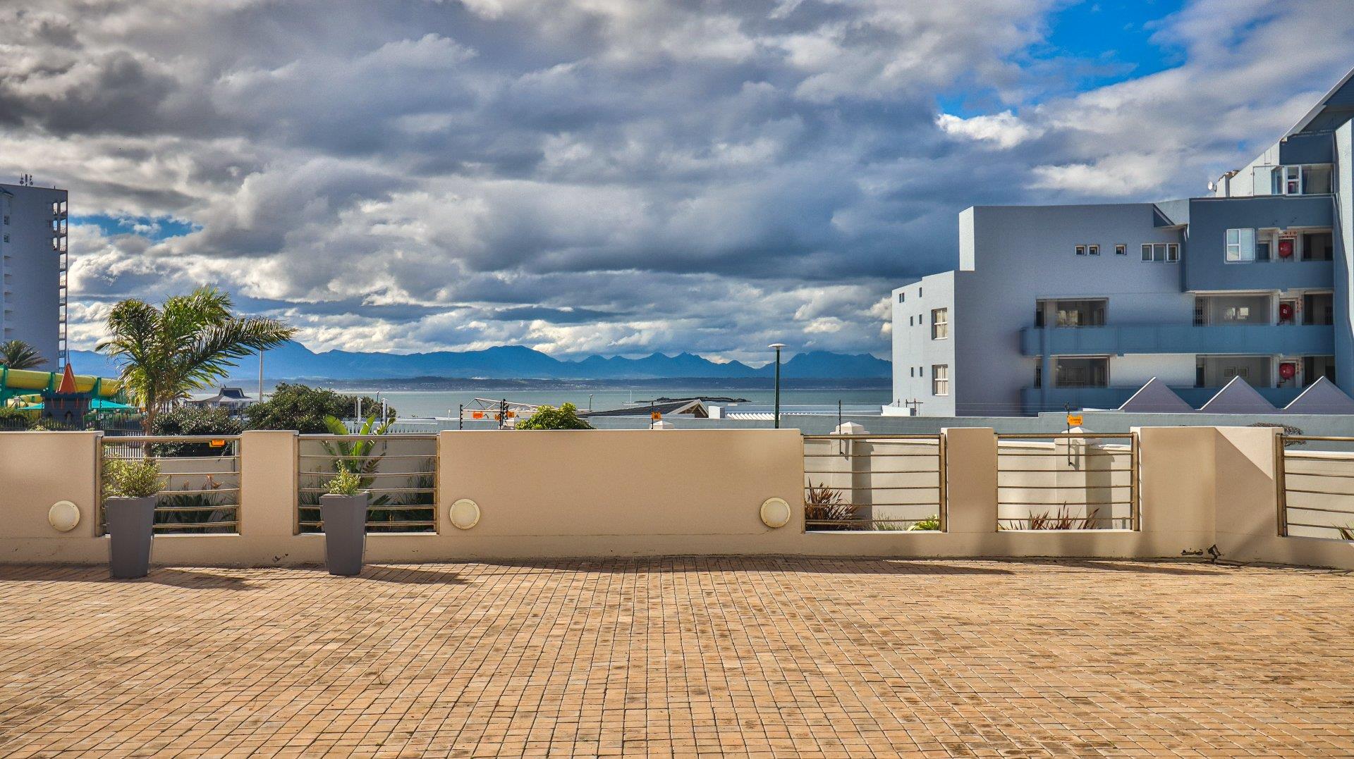 2 Bedroom Apartment / flat for sale in Diaz Beach Estoril, 18 Beach