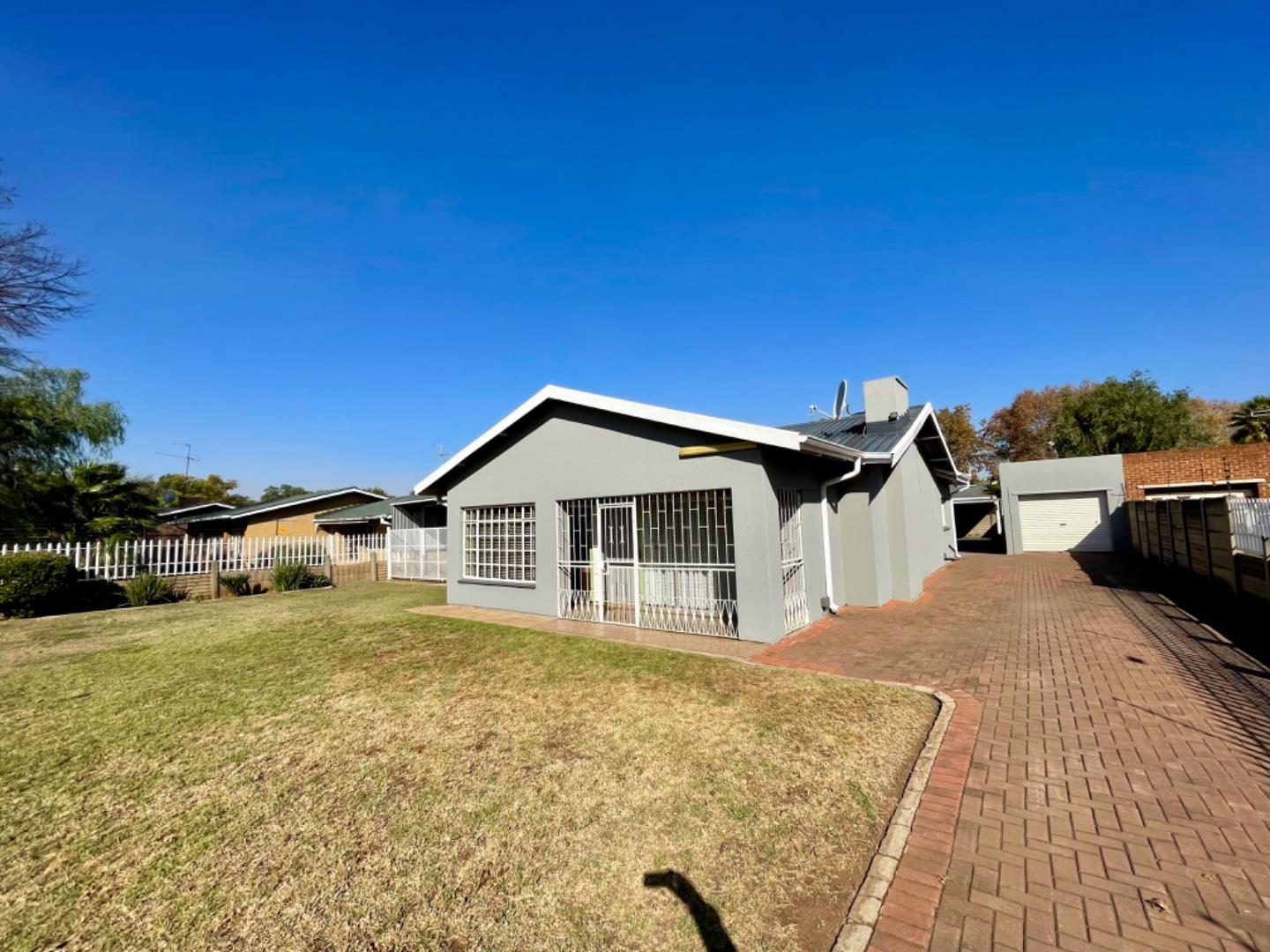 3 Bedroom House for sale in Duncanville P24114504847