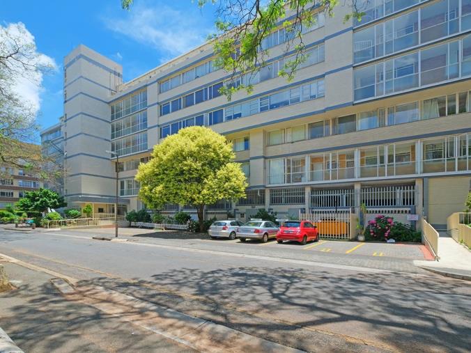 Apartment / flat for sale in Killarney P24114505033