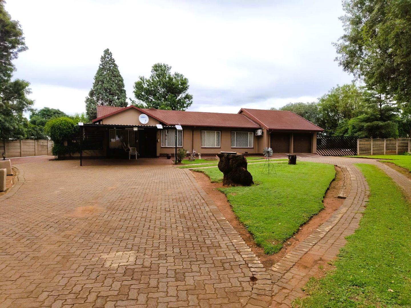 3 Bedroom House for sale in Daleside P24114505145