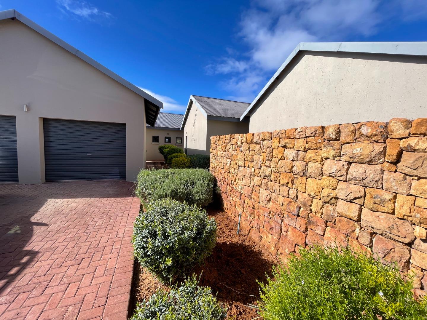 4 Bedroom House to rent in Kathu P24114505349