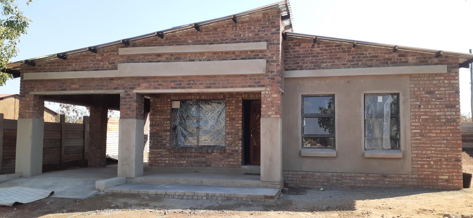 3 Bedroom House for sale in Lebowakgomo Zone S P24114506230