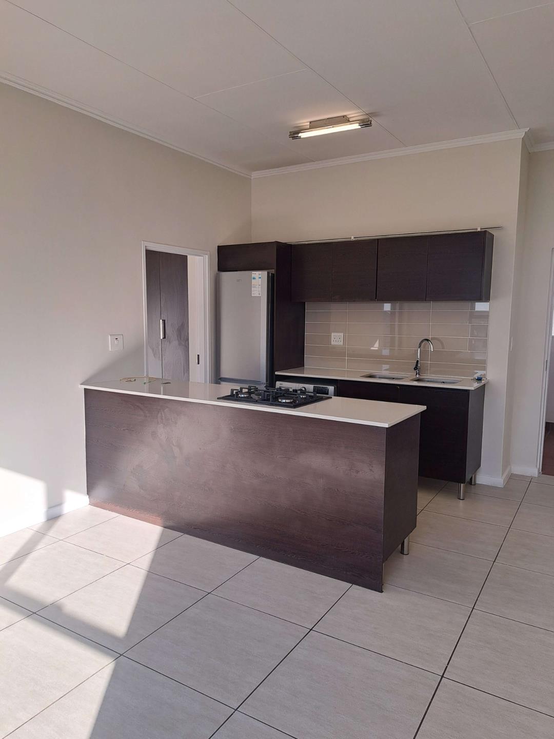 1 Bedroom Apartment / flat for sale in Greenstone Hill 3 Emerald