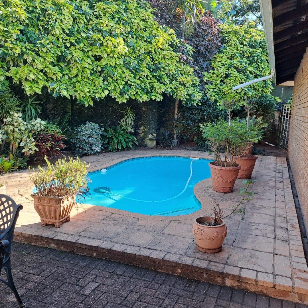 3 Bedroom House for sale in Freeland Park P24114507989