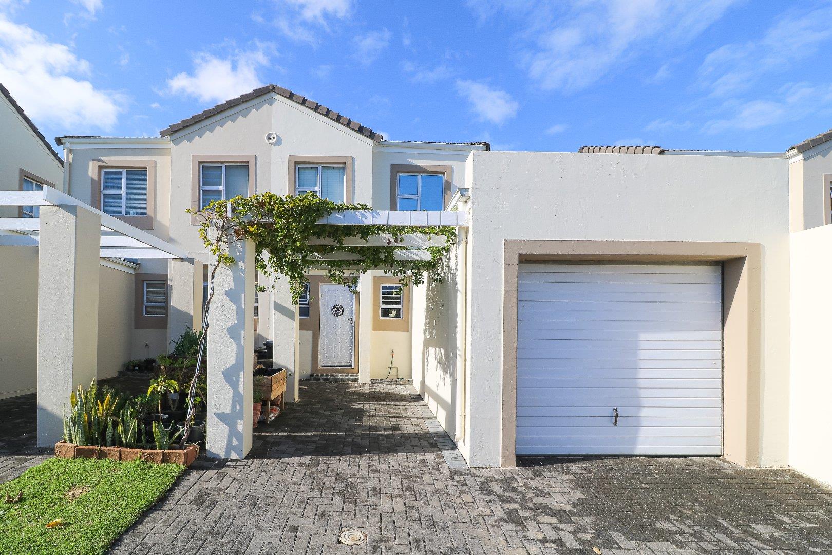 Pine Creek Estate Property Property and houses for sale in Pine Creek