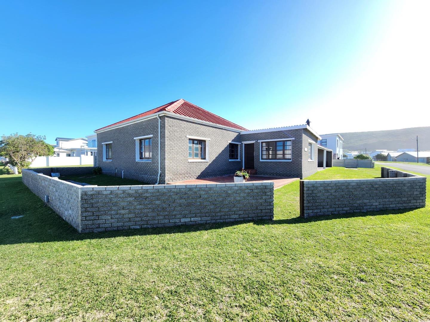 6 Bedroom House for sale in Agulhas 20 Crescent Street P24114508854