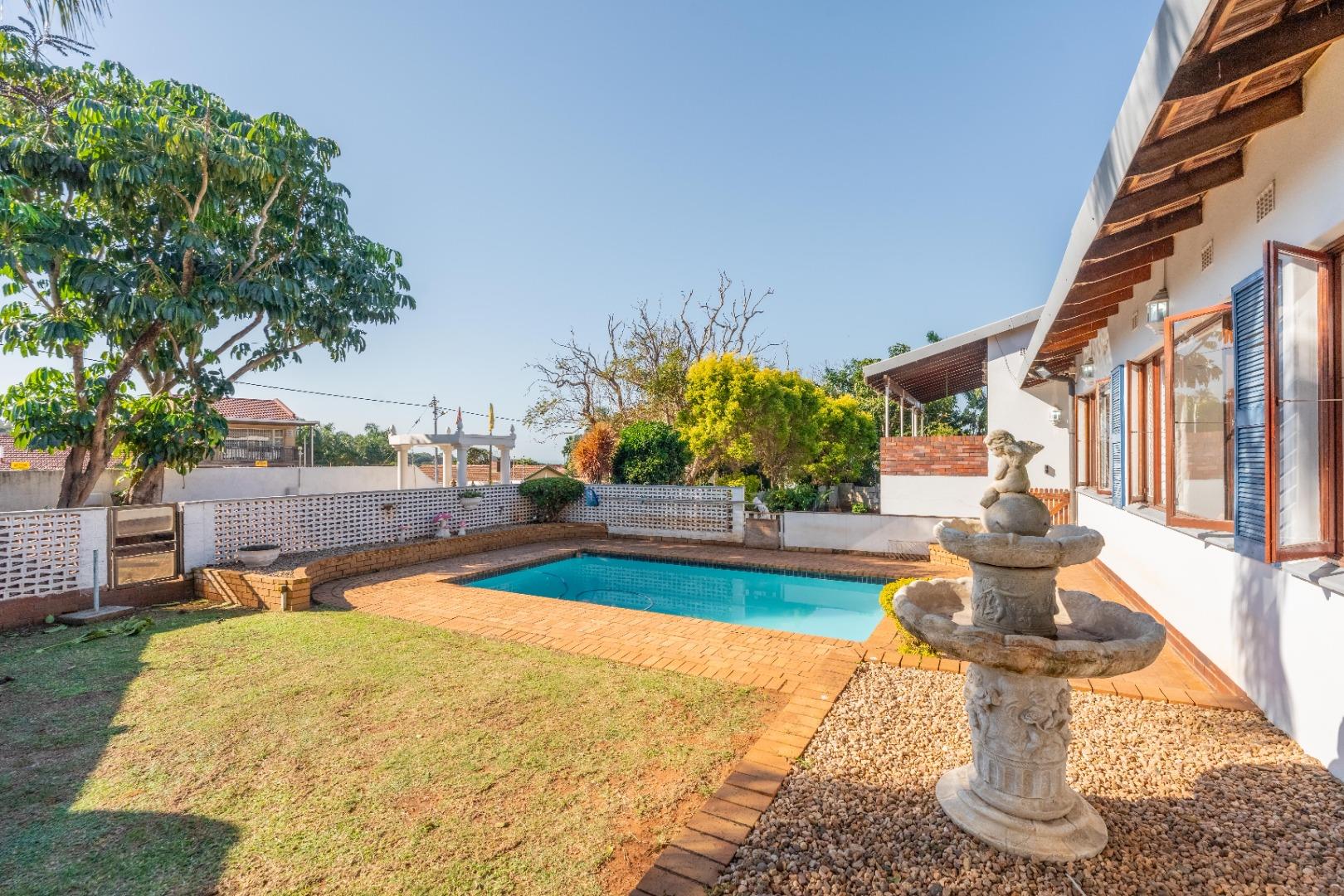 4 Bedroom House for sale in Glenashley P24114509525