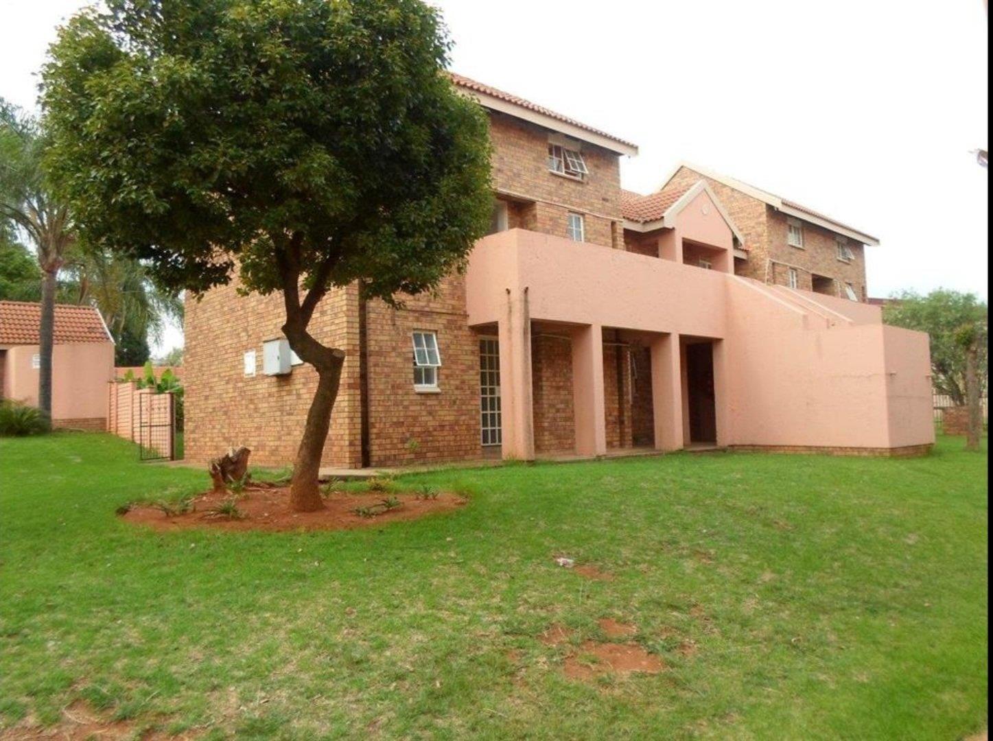 2 Bedroom Apartment / flat for sale in Philip Nel Park 639 Charles