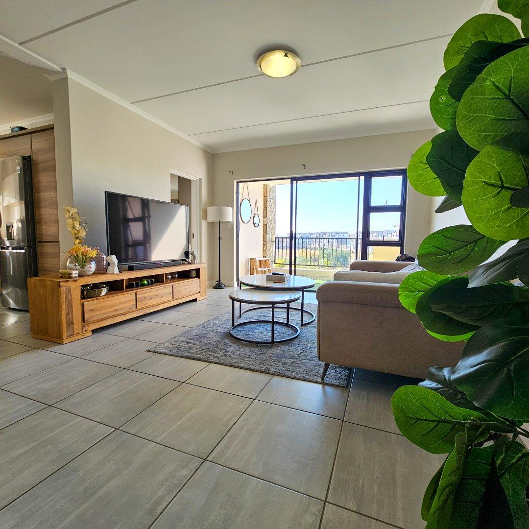 3 Bedroom Apartment / flat for sale in Waterfall P24114511552