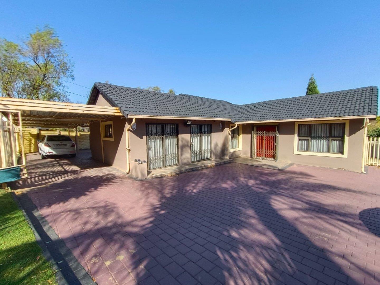 Country View, Midrand Property Houses for sale in Country View