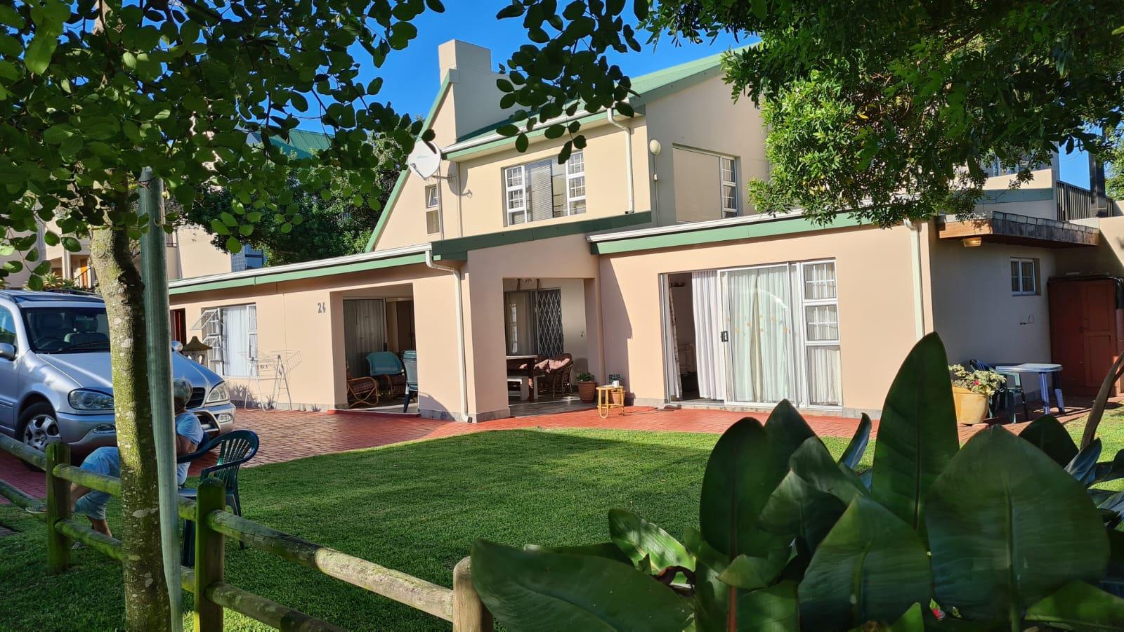 4 Bedroom House for sale in Twee Kuilen 24 Edelvalk Street P24