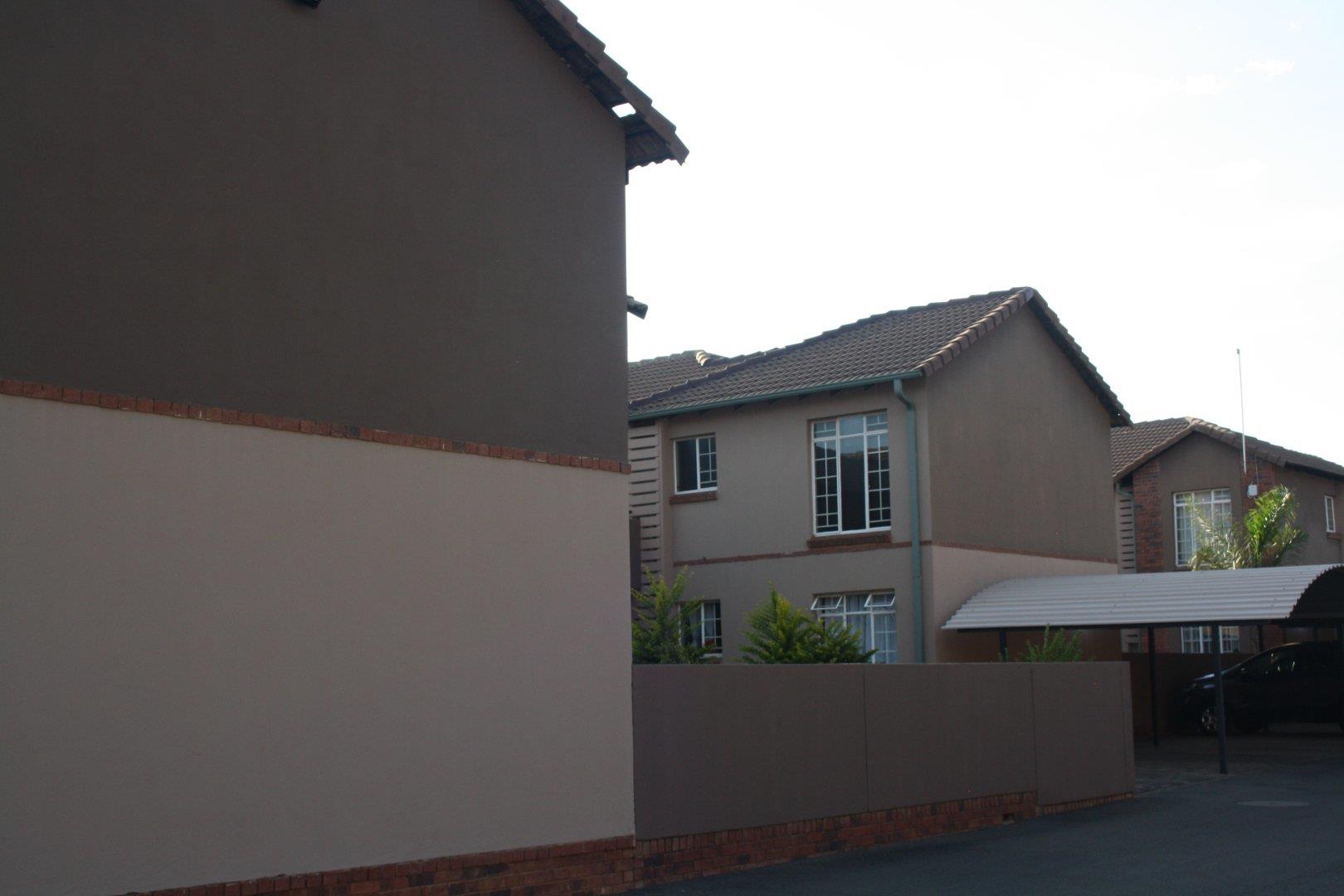 2 Bedroom Apartment / flat to rent in Benoni North P24114515183