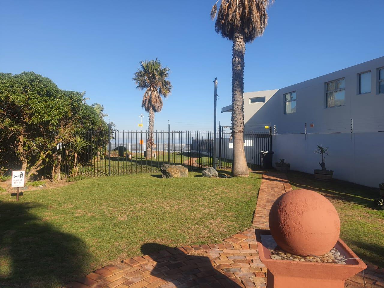 2 Bedroom Apartment / flat to rent in Gordons Bay Central P24114516596