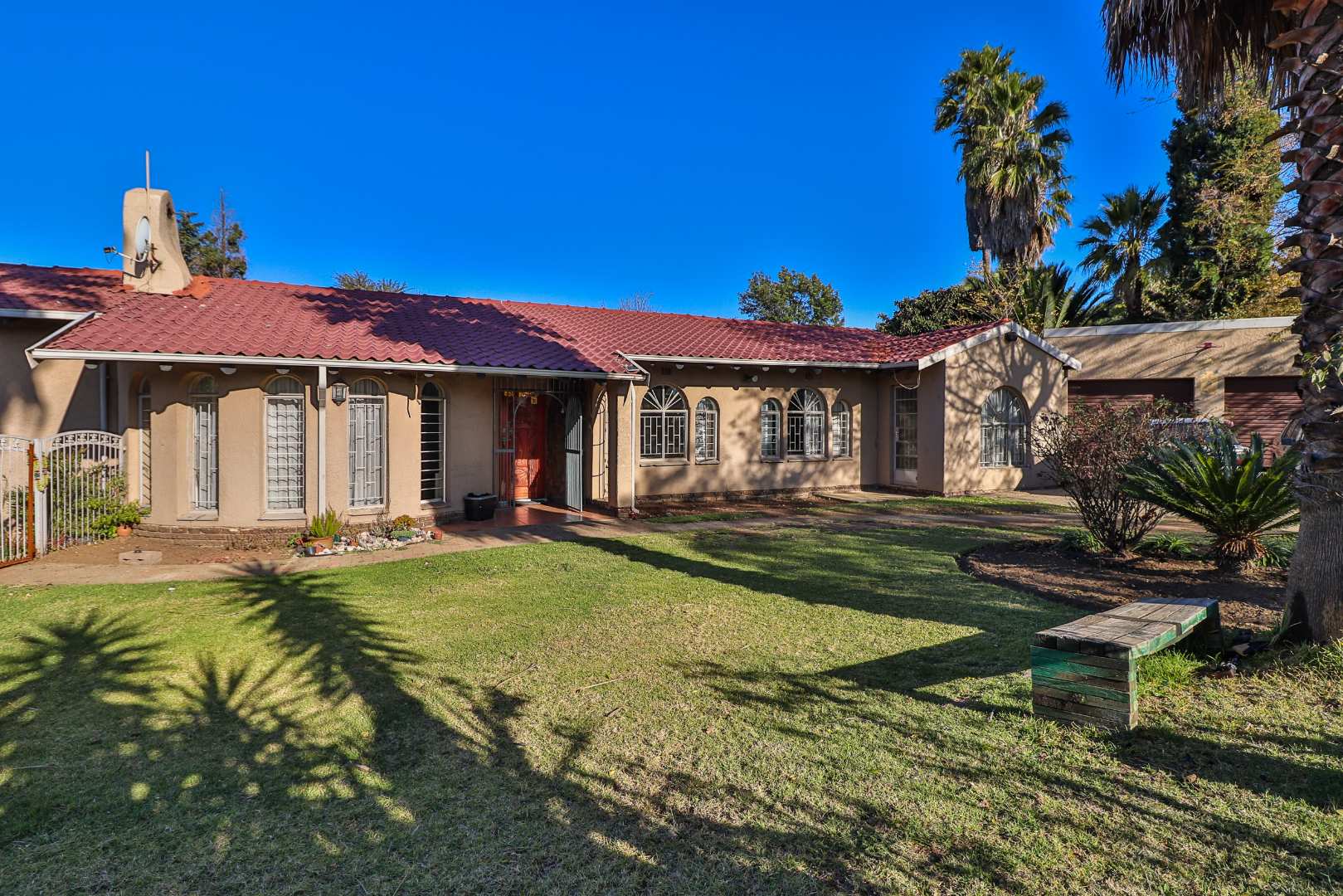 3 Bedroom House for sale in Mackenzie Park P24114516856