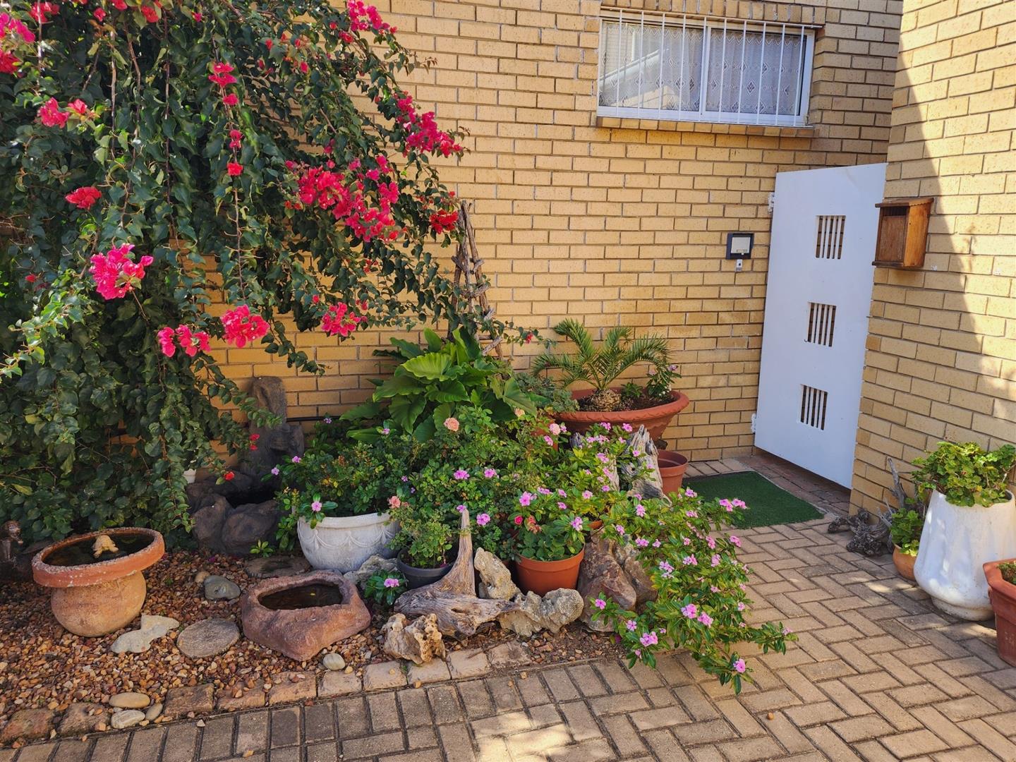 4 Bedroom Townhouse for sale in Wavecrest P24114516923