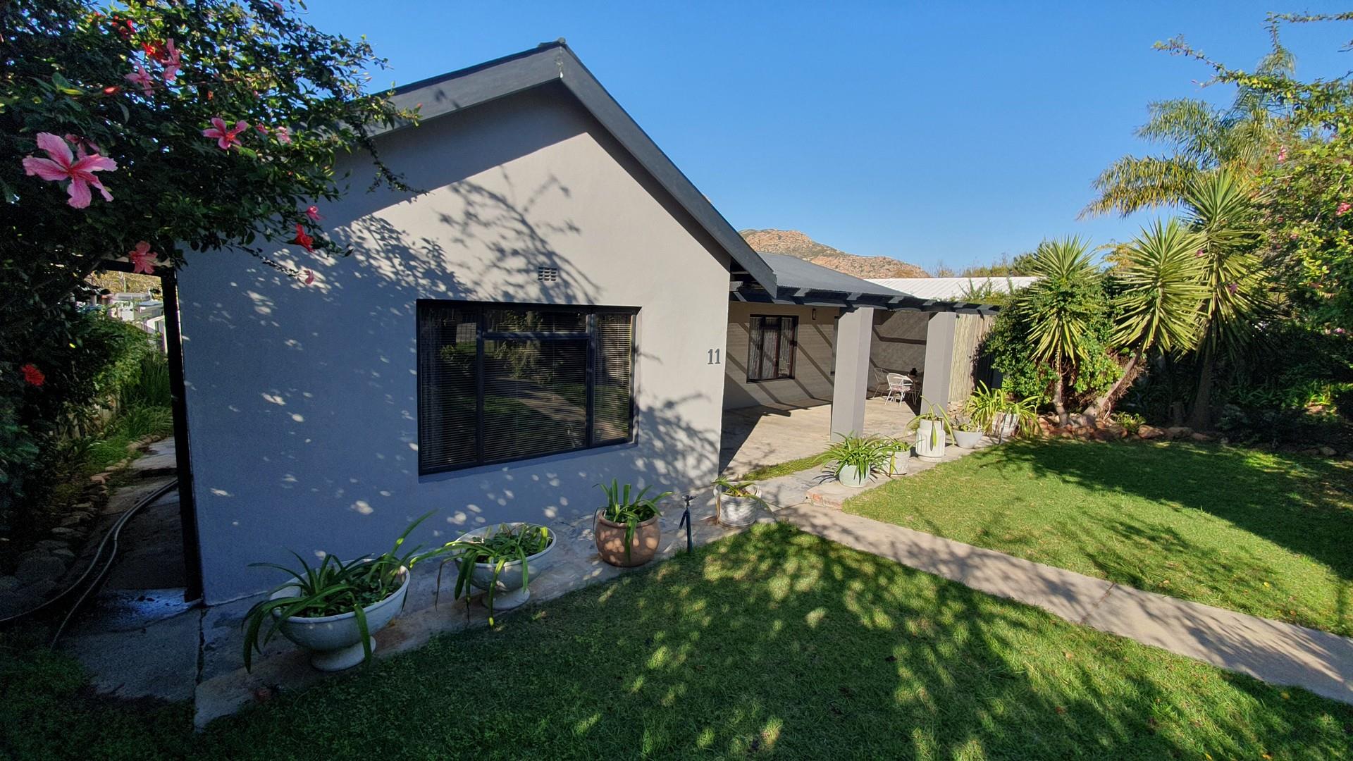 3 Bedroom House for sale in Montagu P24114517491