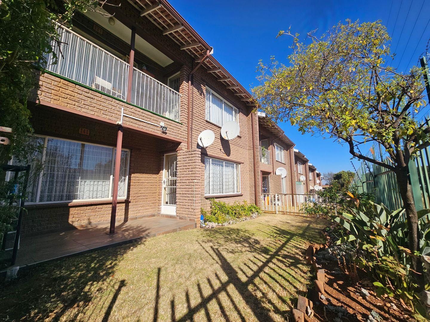 Apartments / flats to rent in Krugersdorp Krugersdorp Property