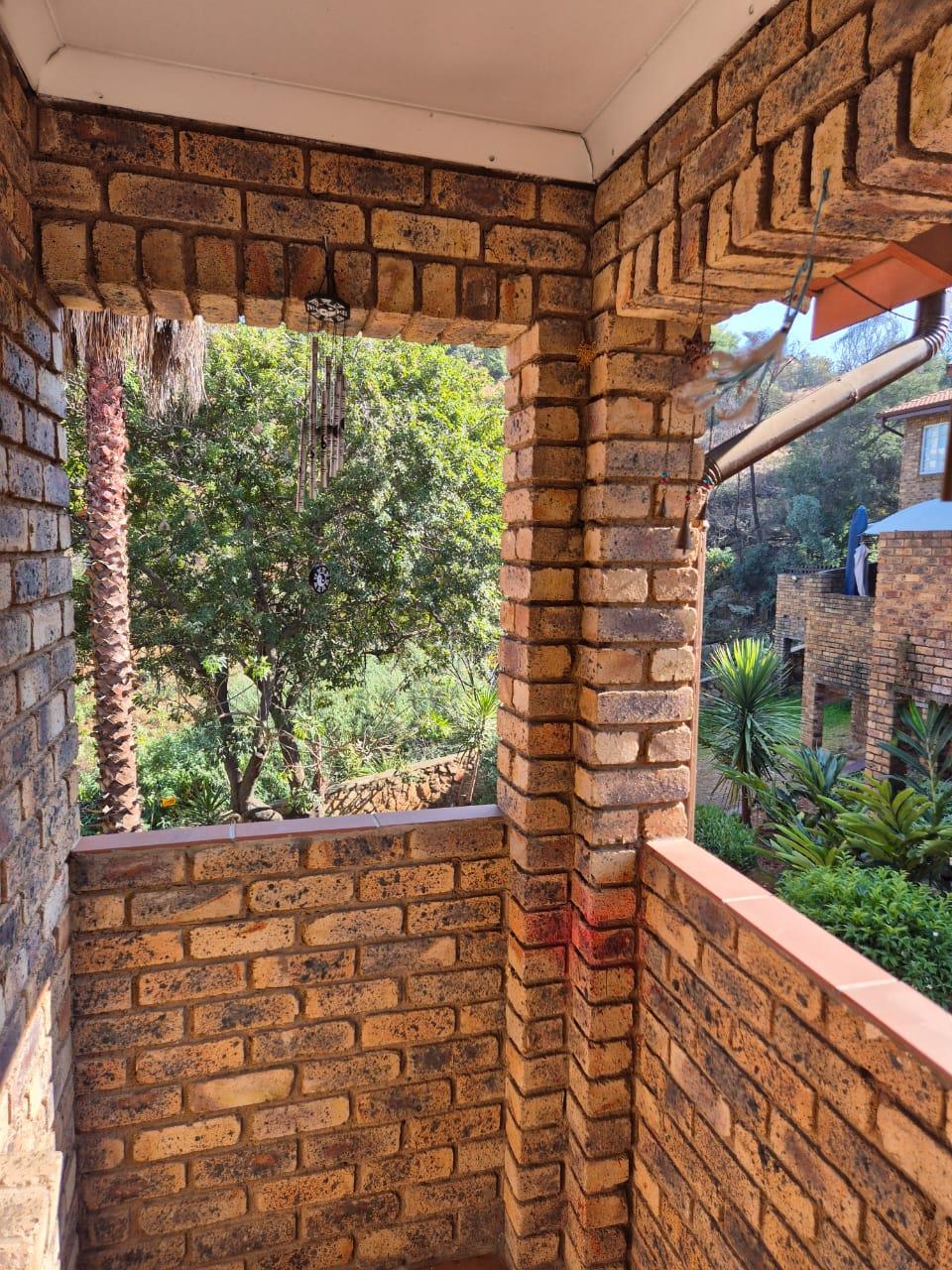 2 Bedroom Apartment / flat for sale in Ridgeway P24114518639