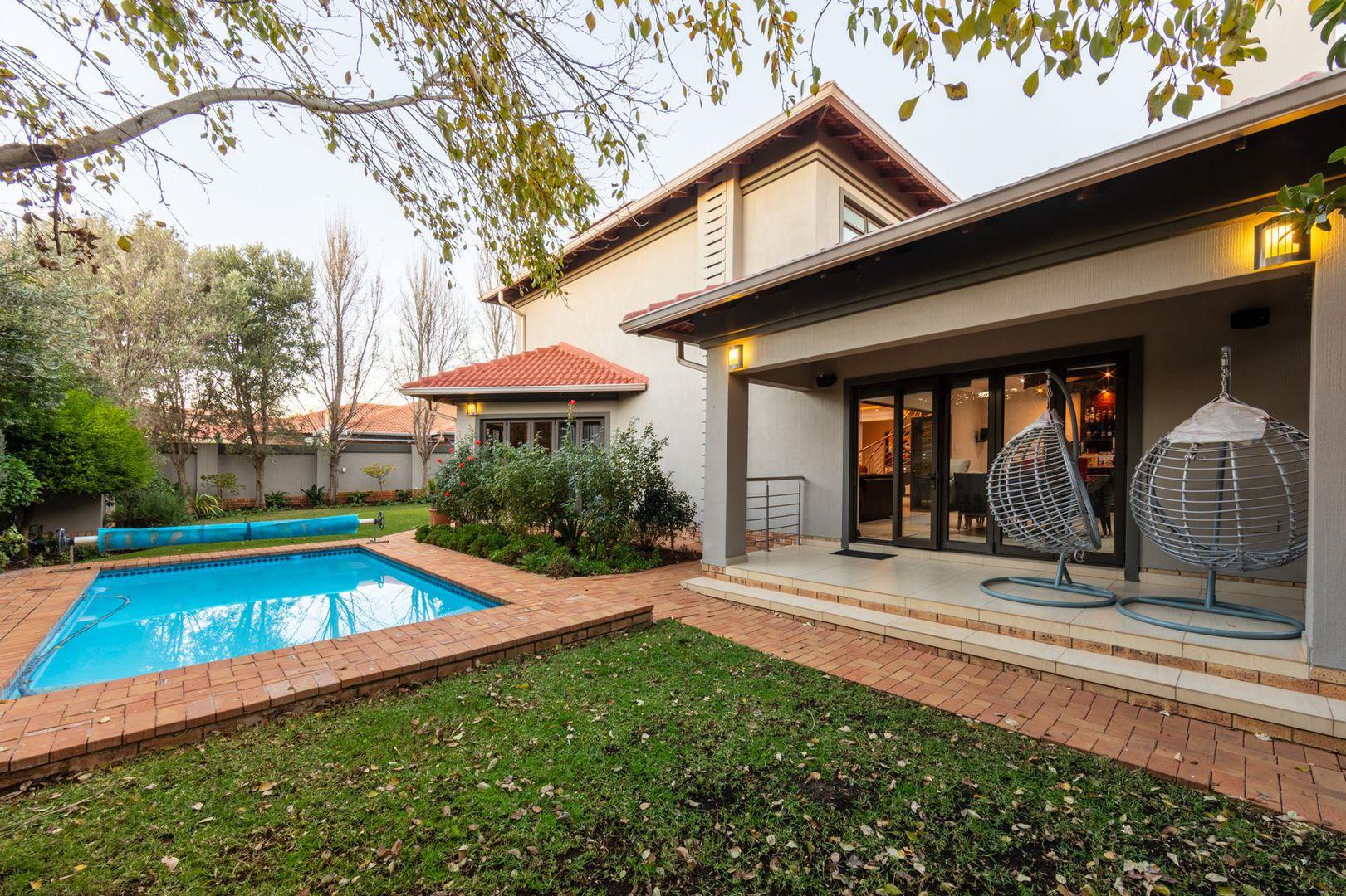 4 Bedroom House for sale in Tuscany Ridge P24114518788