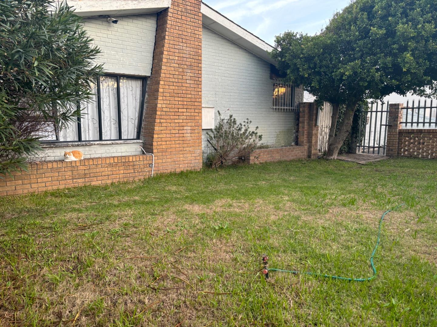 5 Bedroom House for sale in Lotus River 330 Klip Road Road P24