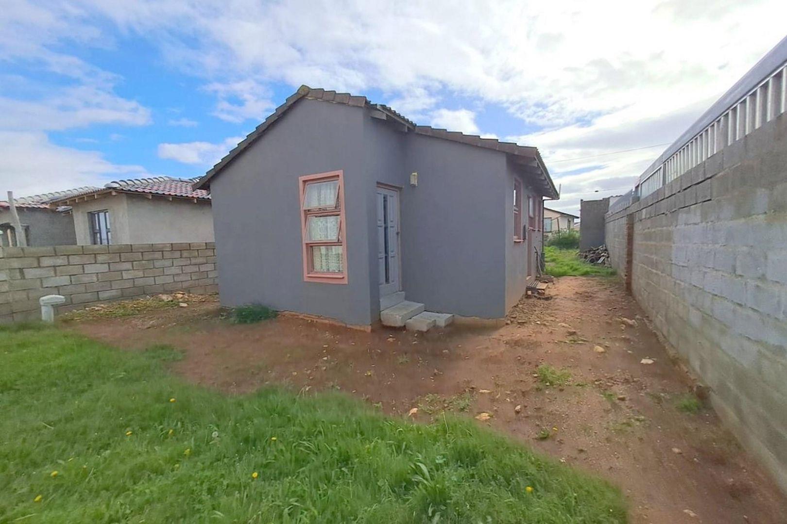 2 Bedroom House for sale in Motherwell Nu 3 P24114519683