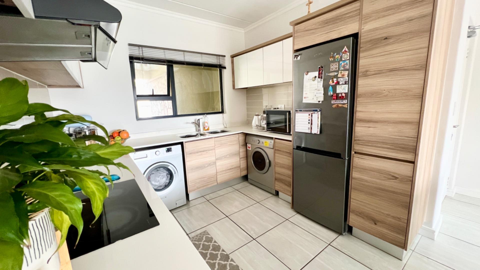 2 Bedroom Apartment / flat to rent in Waterfall 1 Munyaka Drive P24