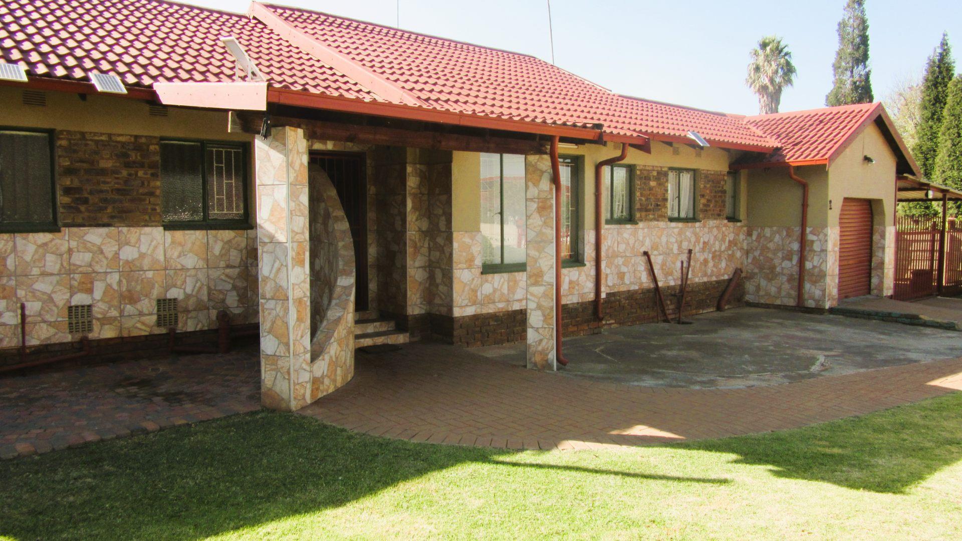 3 Bedroom House for sale in Brakpan North 1234 Mc Cullum Avenue P24114521169