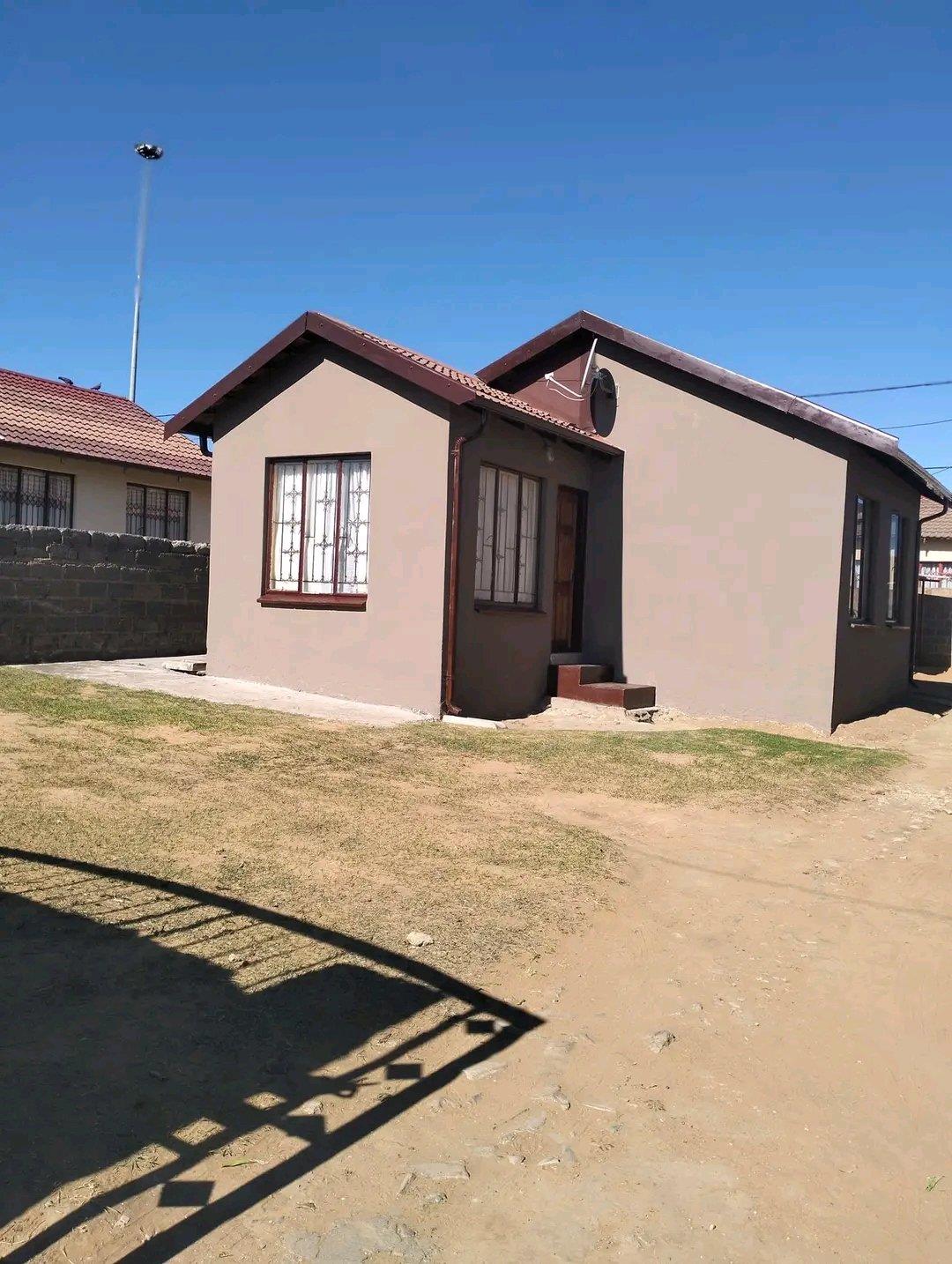 Madadeni A Property Property and houses for sale in Madadeni A