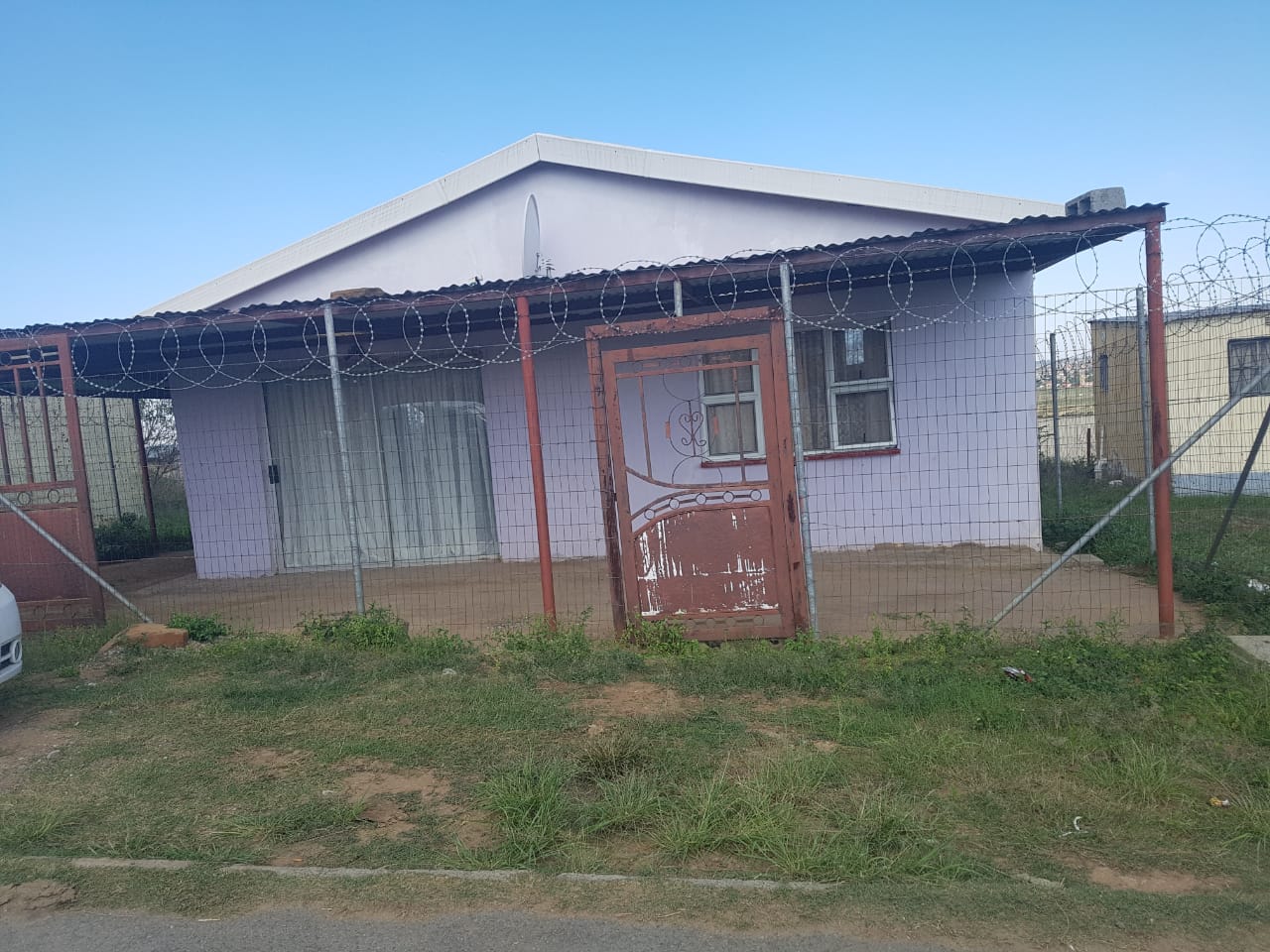 4 Bedroom House for sale in Sweetwaters P24114521506