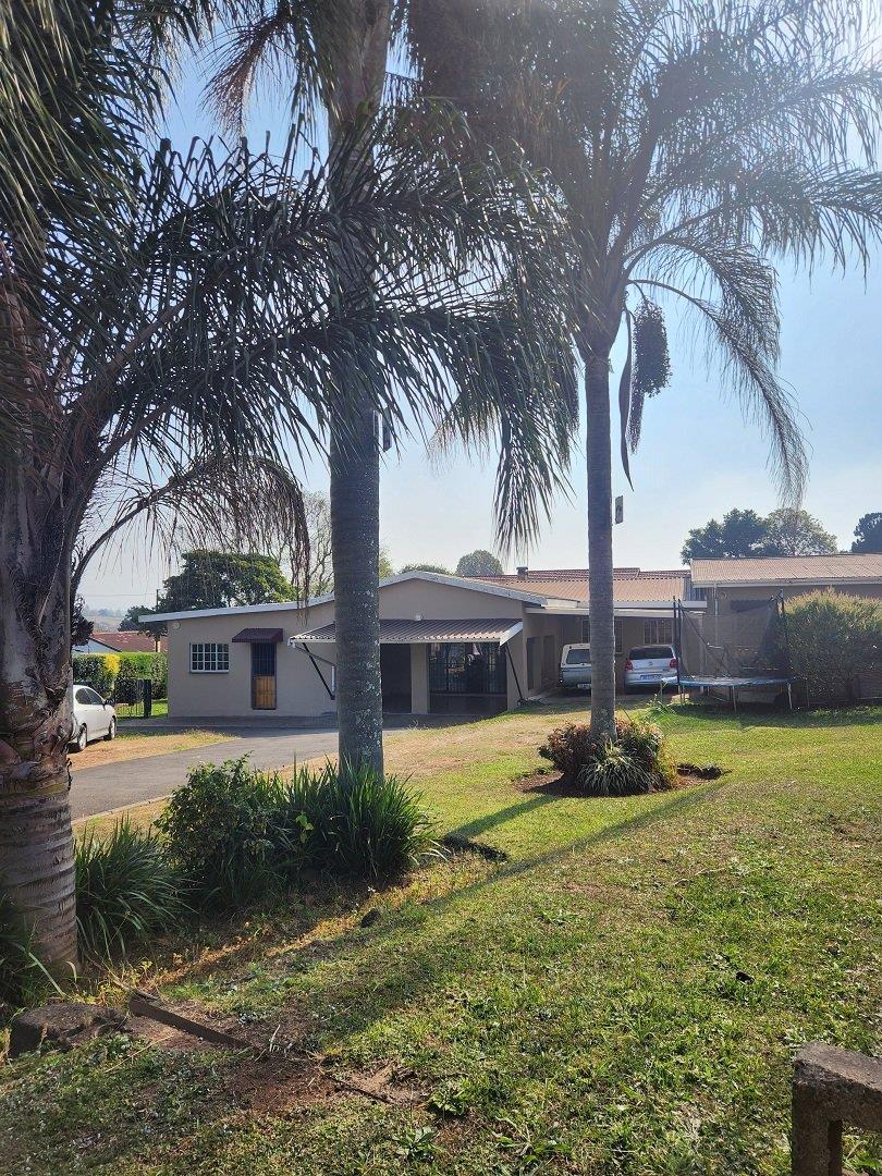 4 Bedroom House for sale in Howick West P24114522134