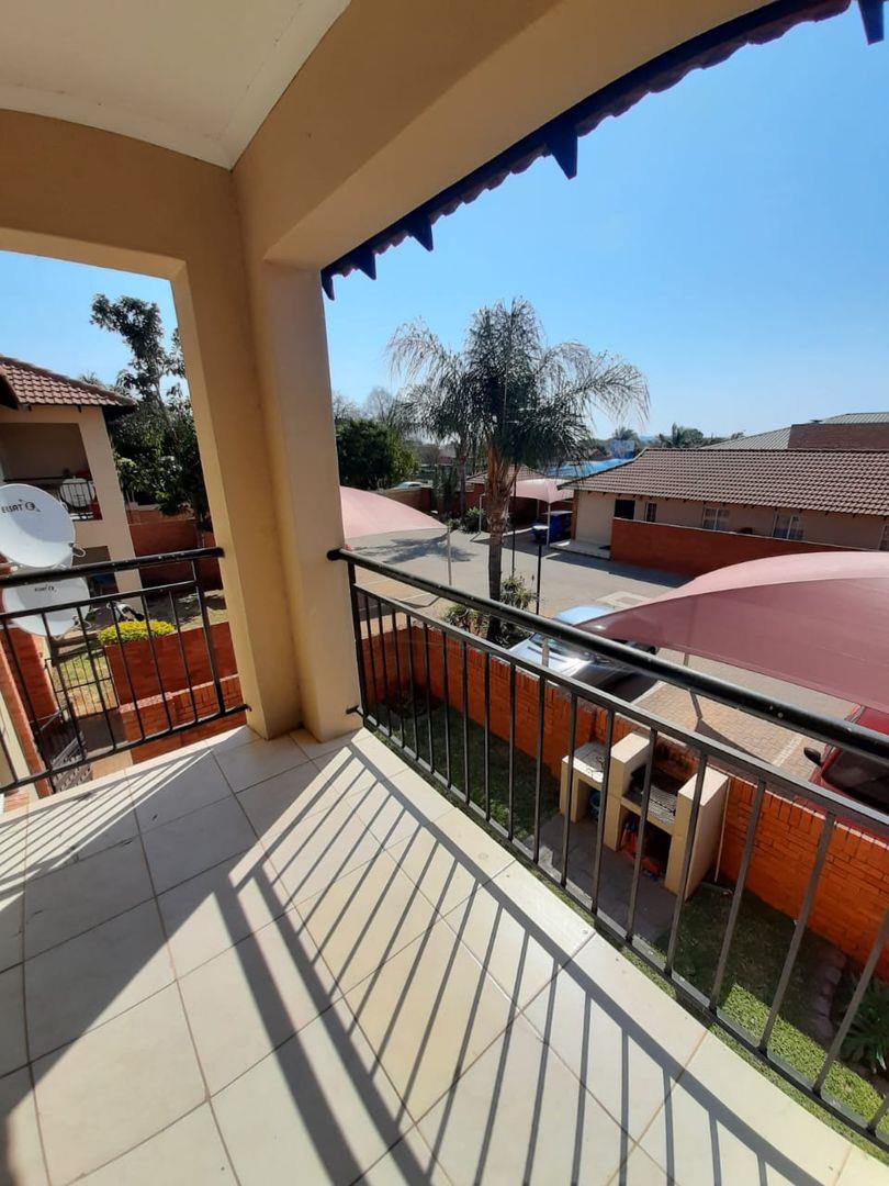 2 Bedroom Apartment / flat to rent in Montana P24114522503