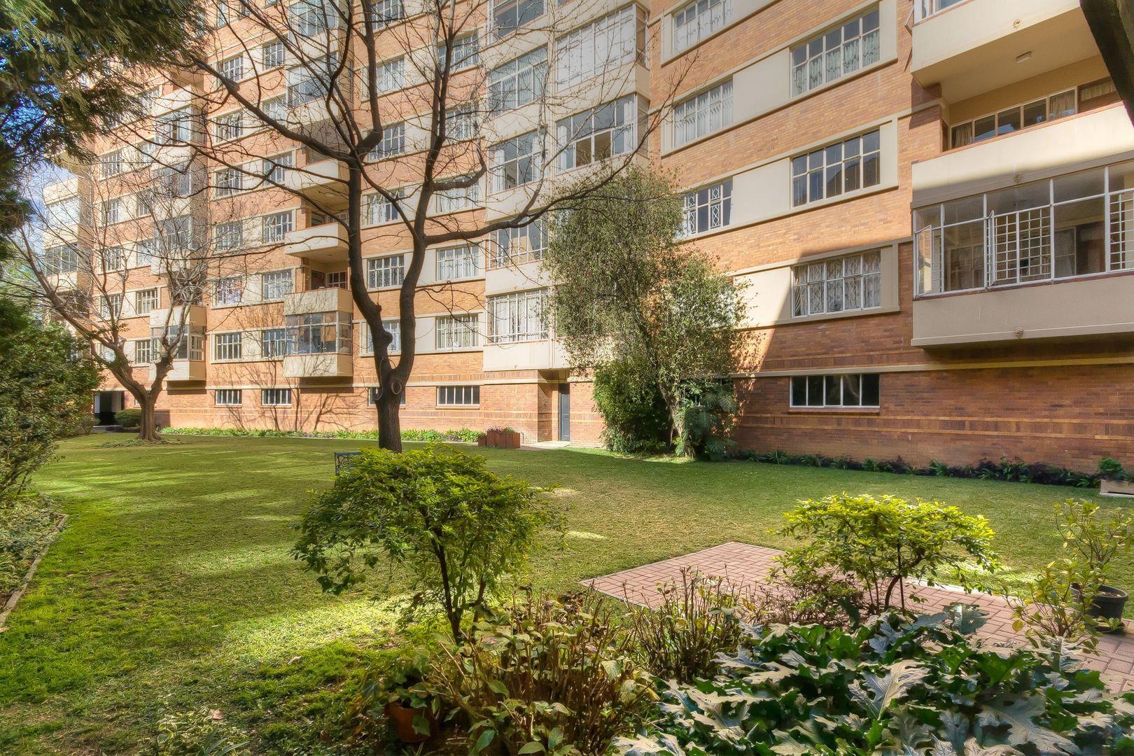 3 Bedroom Apartment / flat to rent in Houghton Estate P24114522106