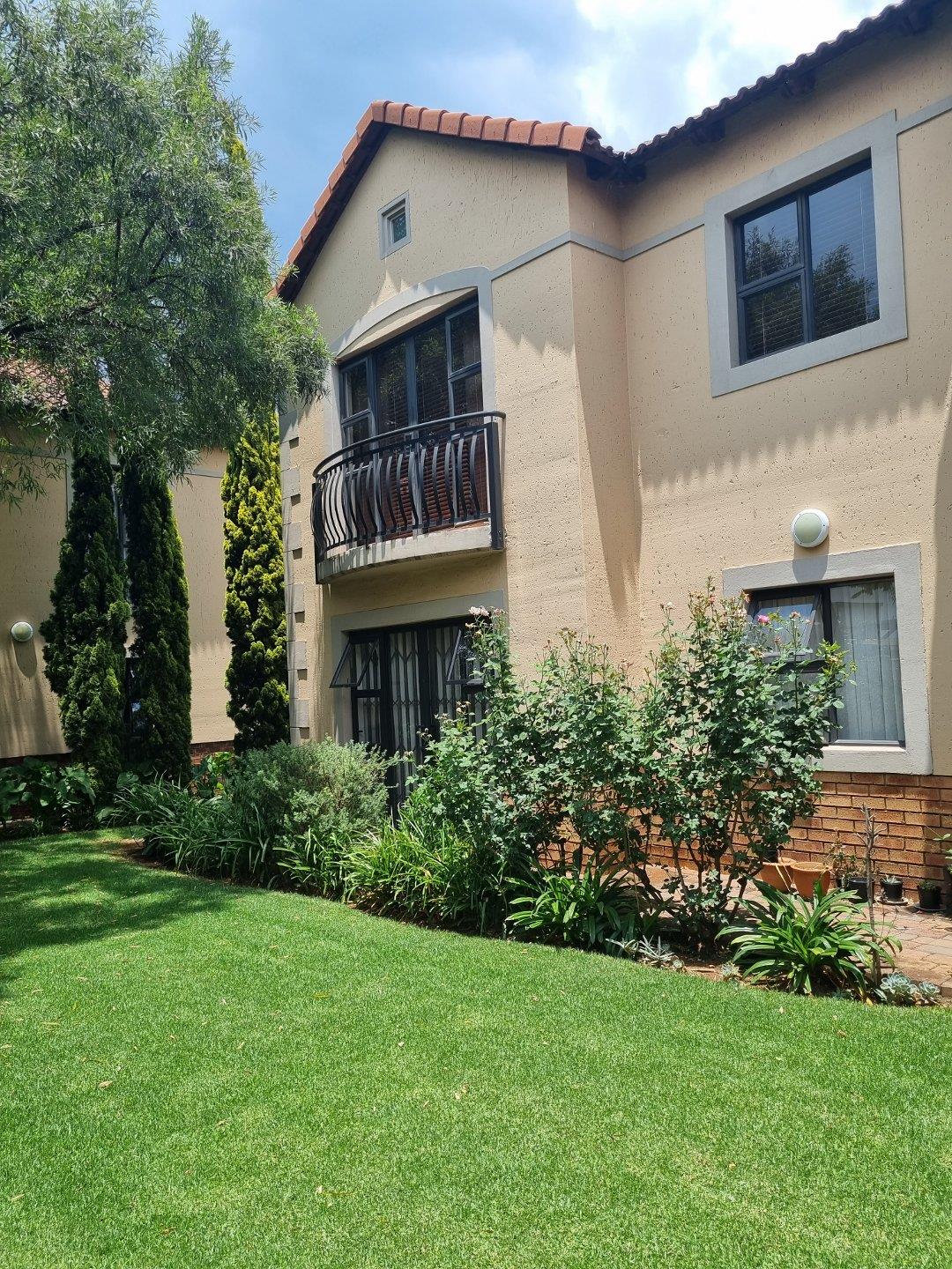 3 Bedroom Apartment / flat for sale in Ravenswood P24114517926