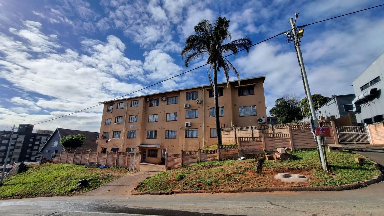 2 Bedroom Apartment / flat to rent in Overport P24114523613