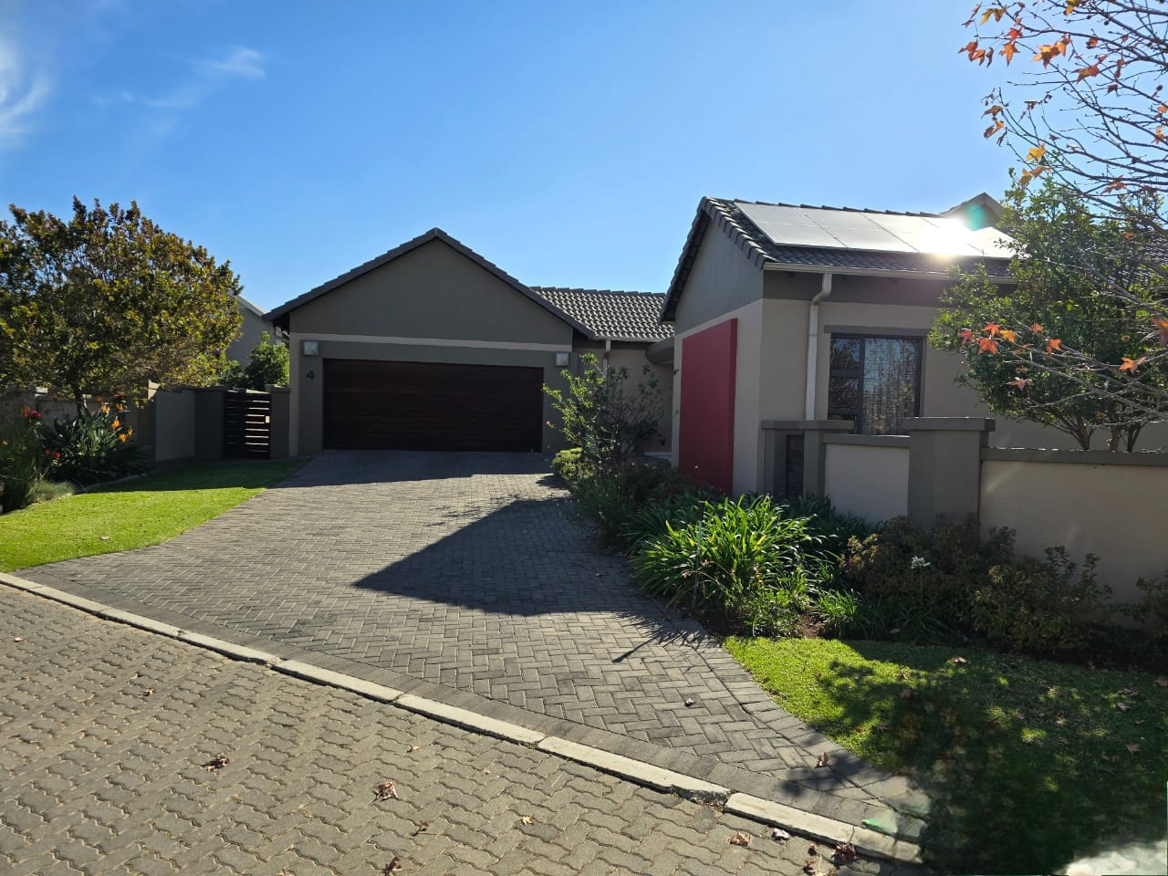 3 Bedroom House for sale in Retire at Midstream P24114523655