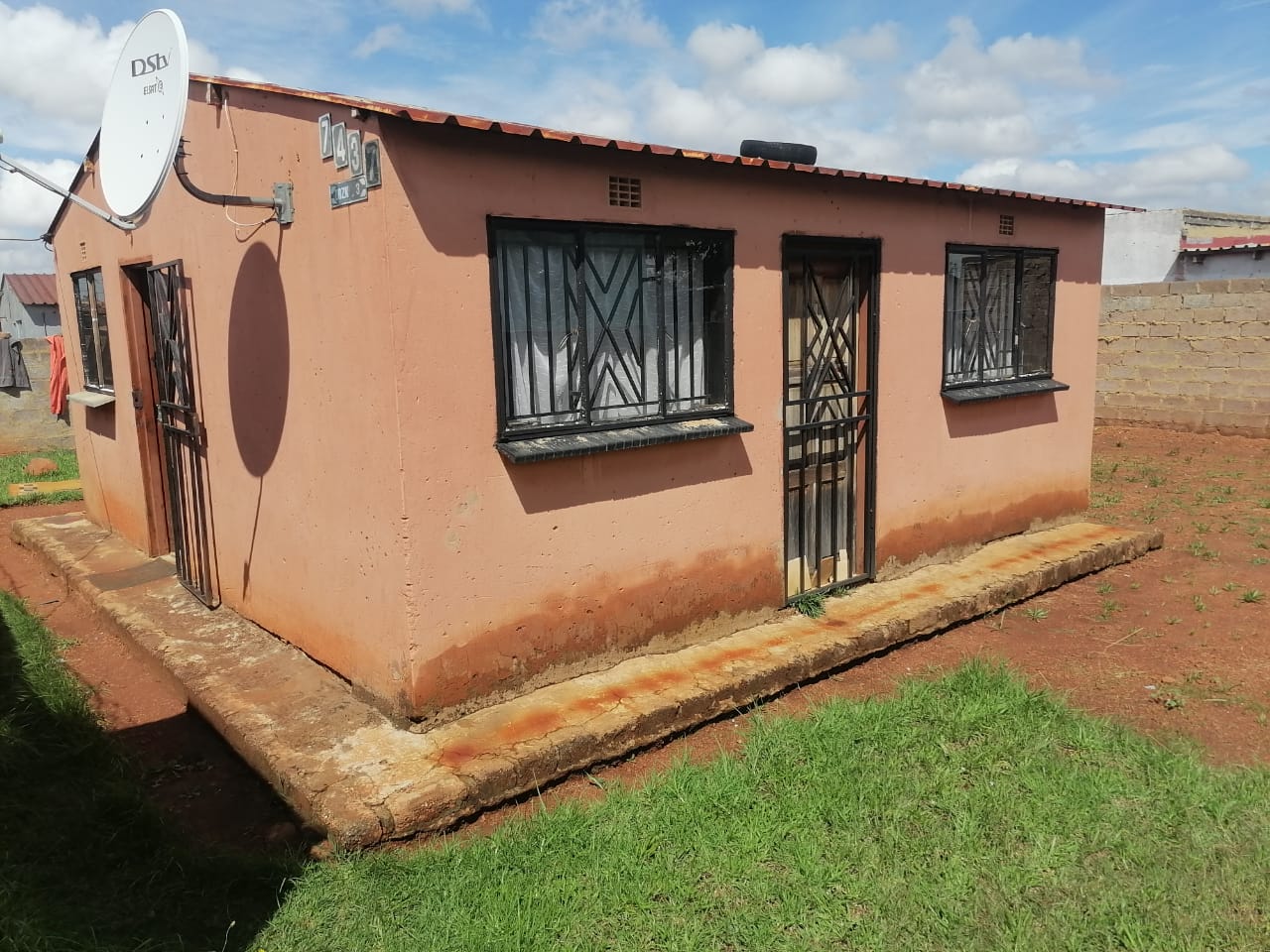 Farm for sale in Orange Farm P24114524735