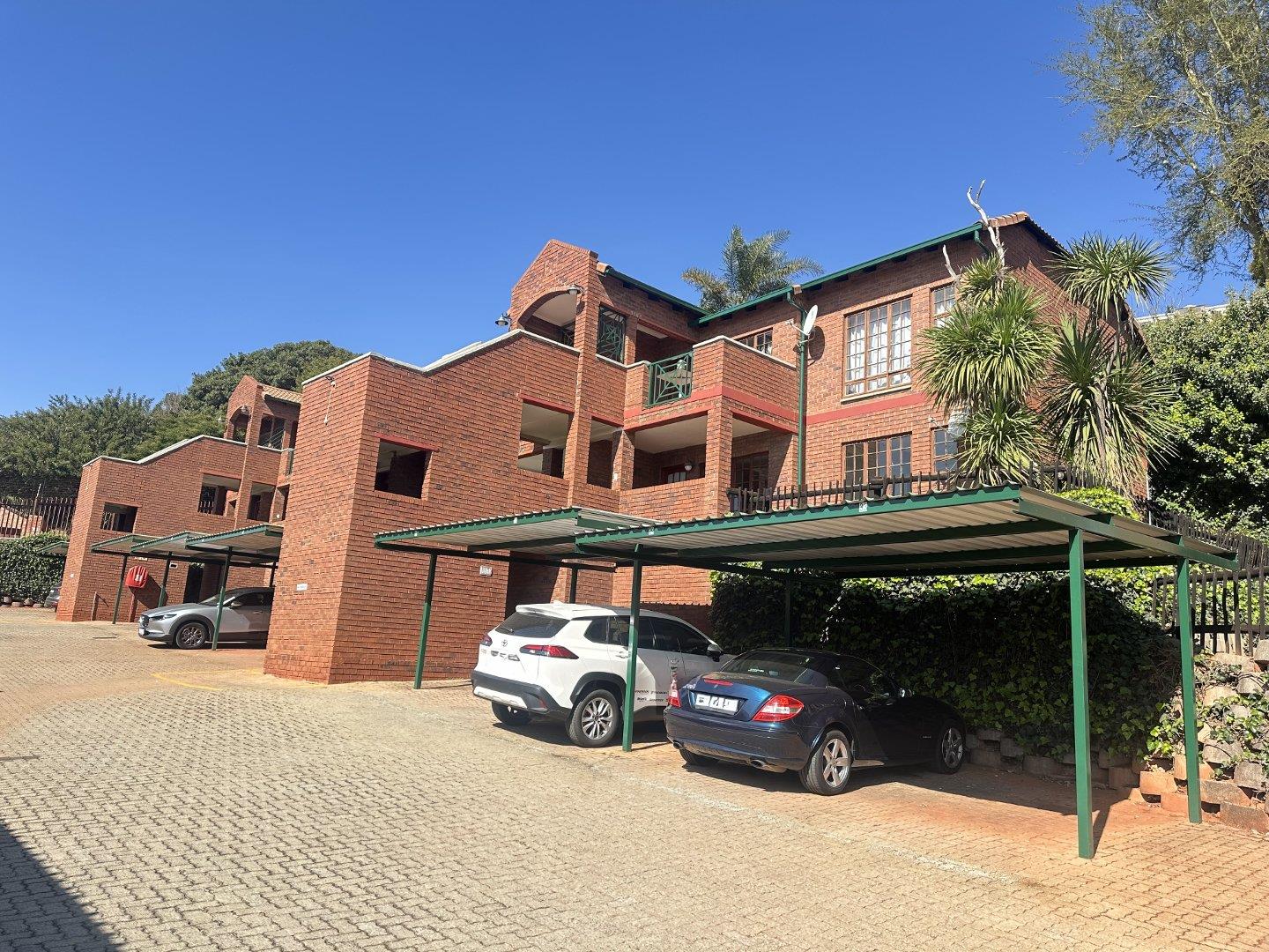 2 Bedroom Apartment / flat for sale in Constantia Kloof 122