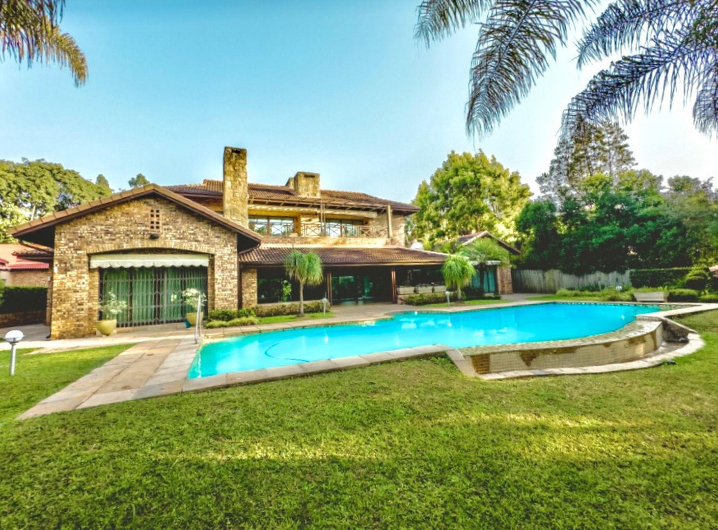 6 Bedroom House for sale in White River Country Estate P24114525853