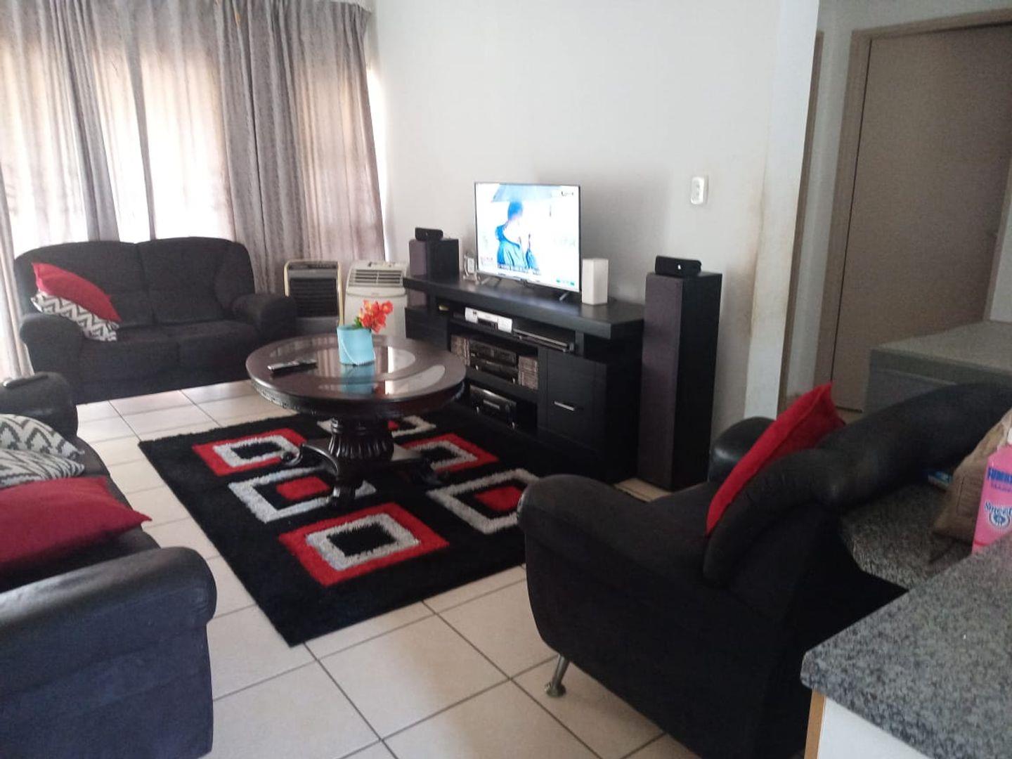 3 Bedroom Apartment / flat for sale in Empangeni Central P24114526360