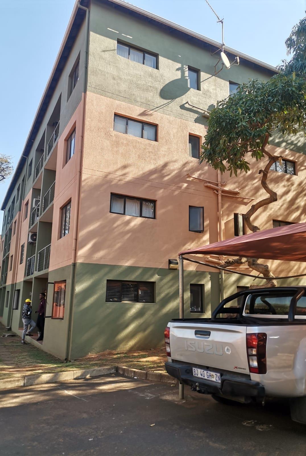 Apartment / flat for sale in Montclair P24114526440