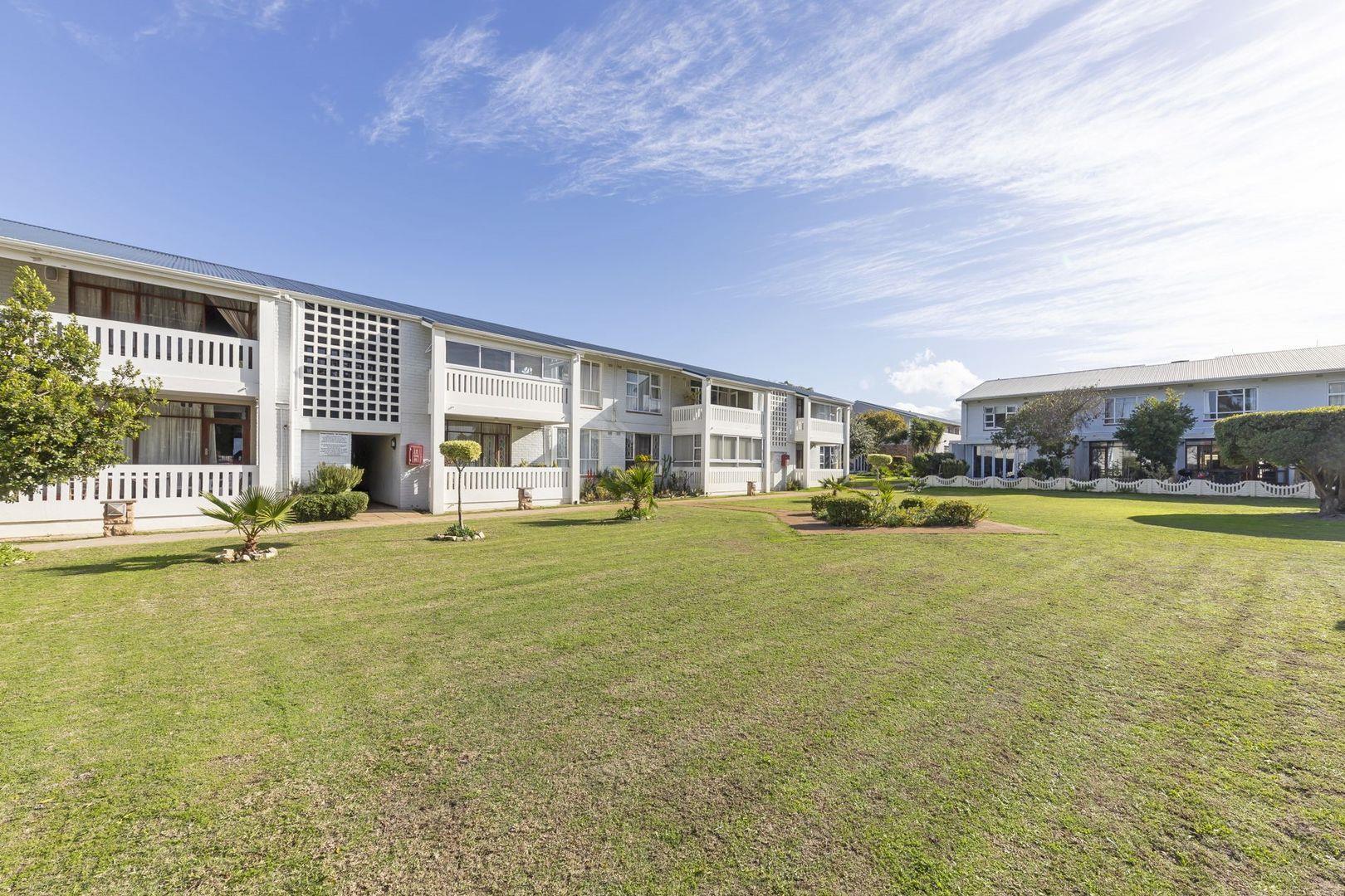 2 Bedroom Apartment / flat for sale in Bergvliet B5 Glen Alpine, 29