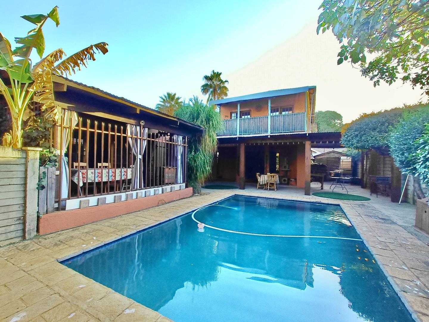 6 Bedroom House for sale in Mayville P24114527504