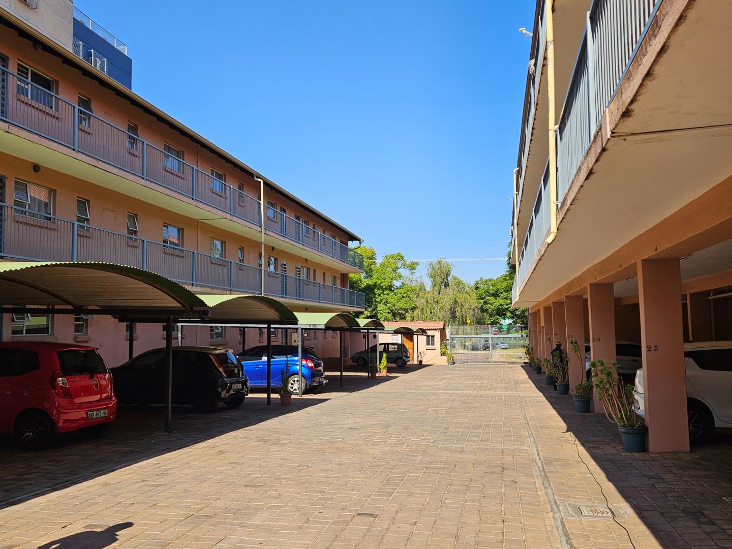 3 Bedroom Apartment / flat for sale in Arcadia 36, 968 Park Street