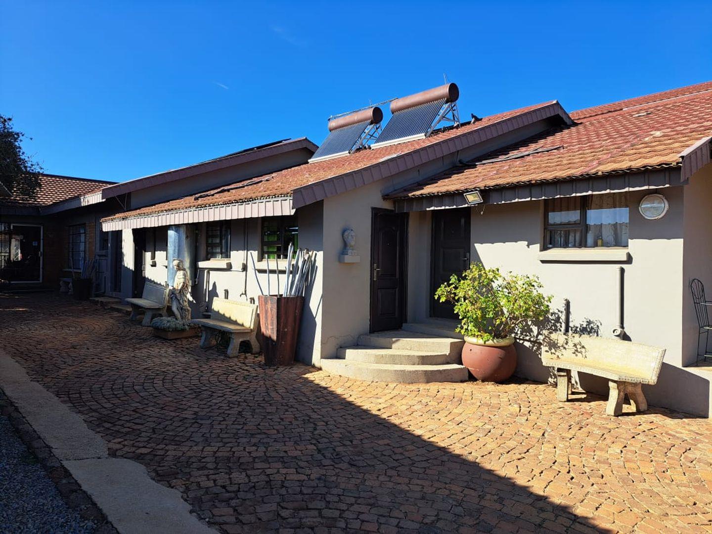 20 Bedroom House for sale in Balfour P24114530141