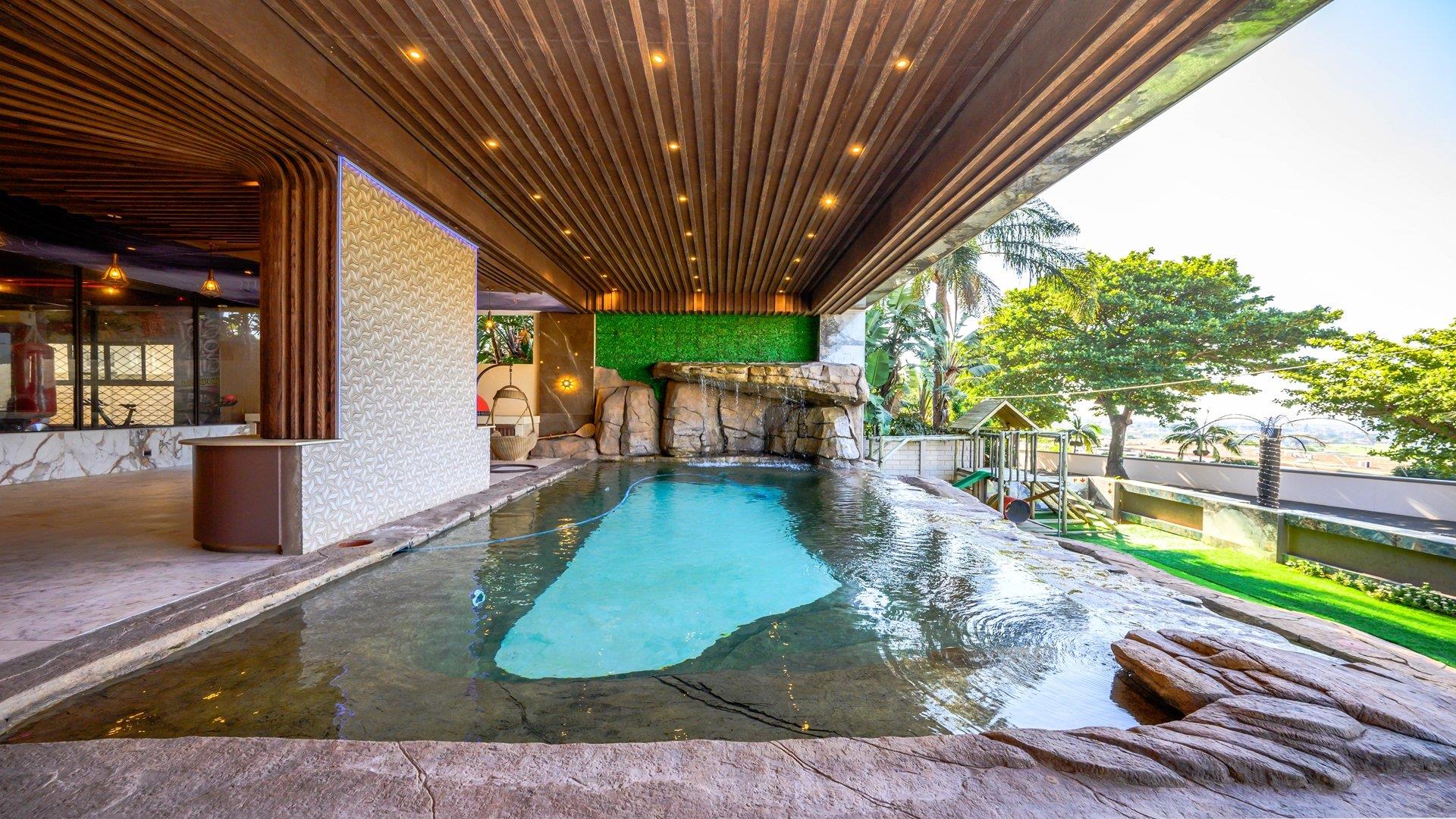 4 Bedroom Apartment / flat for sale in Musgrave 2a The Palms 317