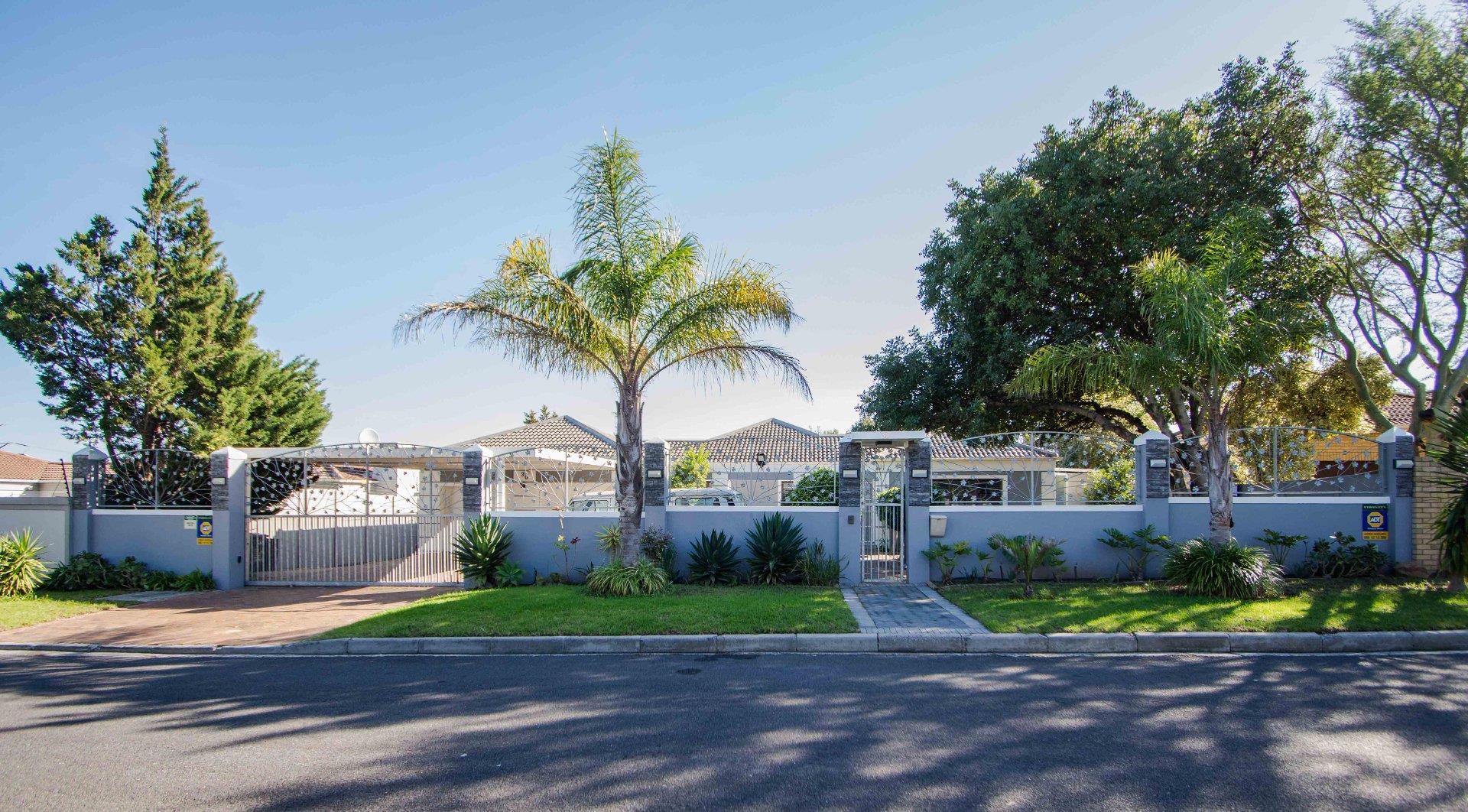 Westridge, Somerset West Property Property and houses for sale in