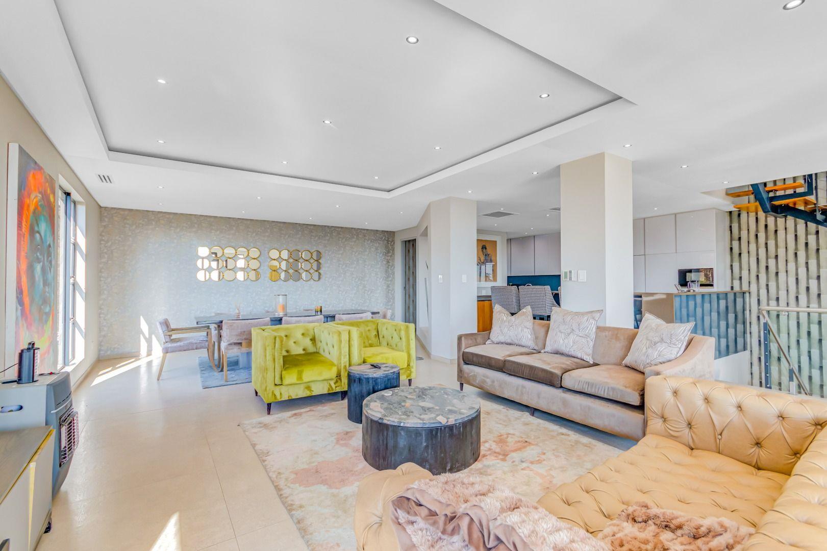 3 Bedroom Apartment / flat for sale in Westcliff 34 Jan Smuts Avenue