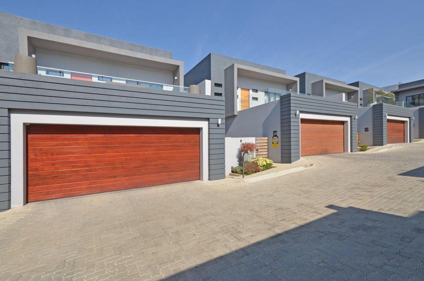 3 Bedroom Townhouse for sale in Bryanston 2 65 On Cowley, 65 Cowley
